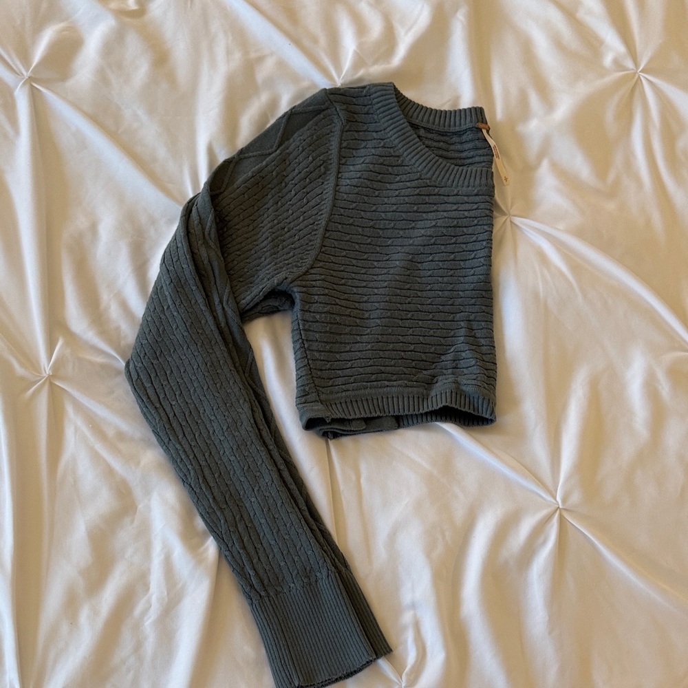 Free People Cropped Sweater - Picture 5 of 5
